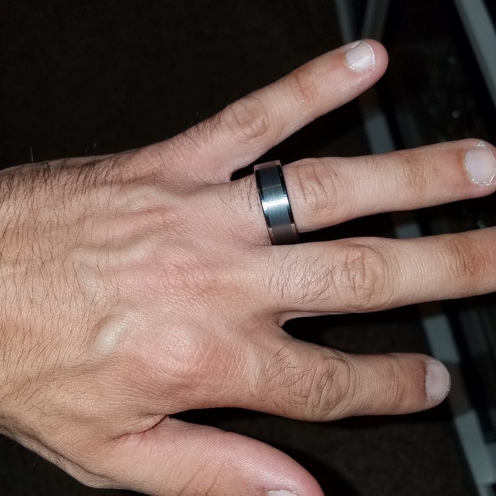Mens tungsten ring